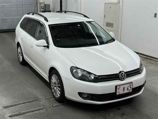 35133 Volkswagen Golf variant 1KCBZ 2012 г. (MIRIVE Saitama)